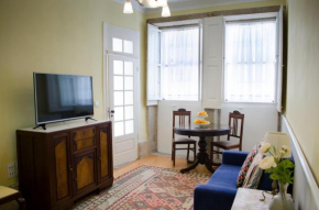 Отель Porto.arte downtown apartment  Atiães